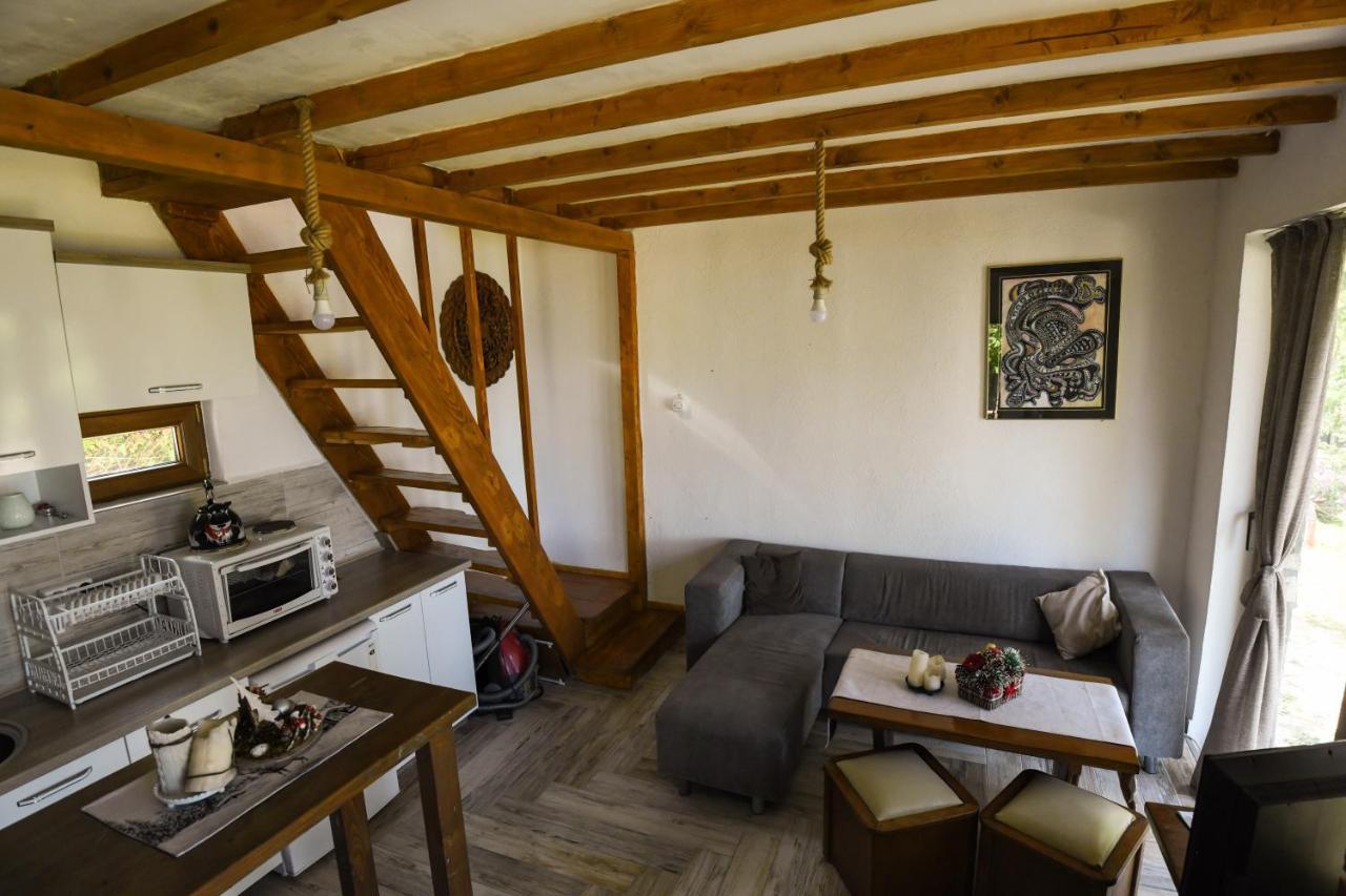 Cece'S Home Mavrovo Esterno foto